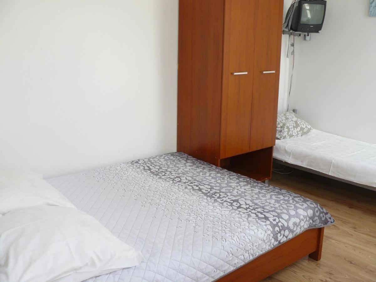 Economy Triple Room